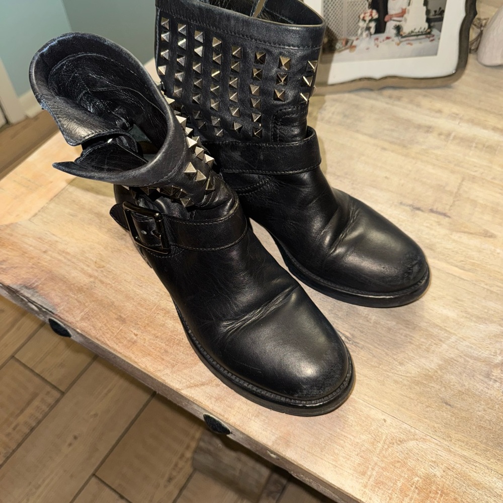 Valentino Rockstud Black Leather Ankle Boots